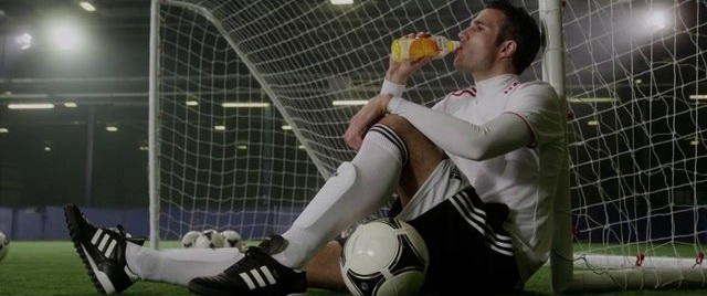 Yakin yang diminum sama Robin Van Persie itu berkhasiat?